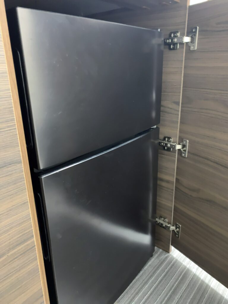 HJPLACEの冷蔵庫